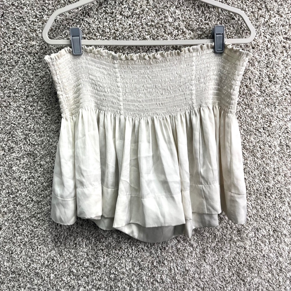 KOCH Shorts Women's Small Erica Ivory Cream Smocked Waist‎ Satin